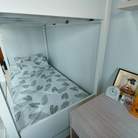 Cozy Unit With Free Pool, Netflix & Wifi In Alabang Crq3 Aparthotel Muntinlupa City ภายนอก รูปภาพ