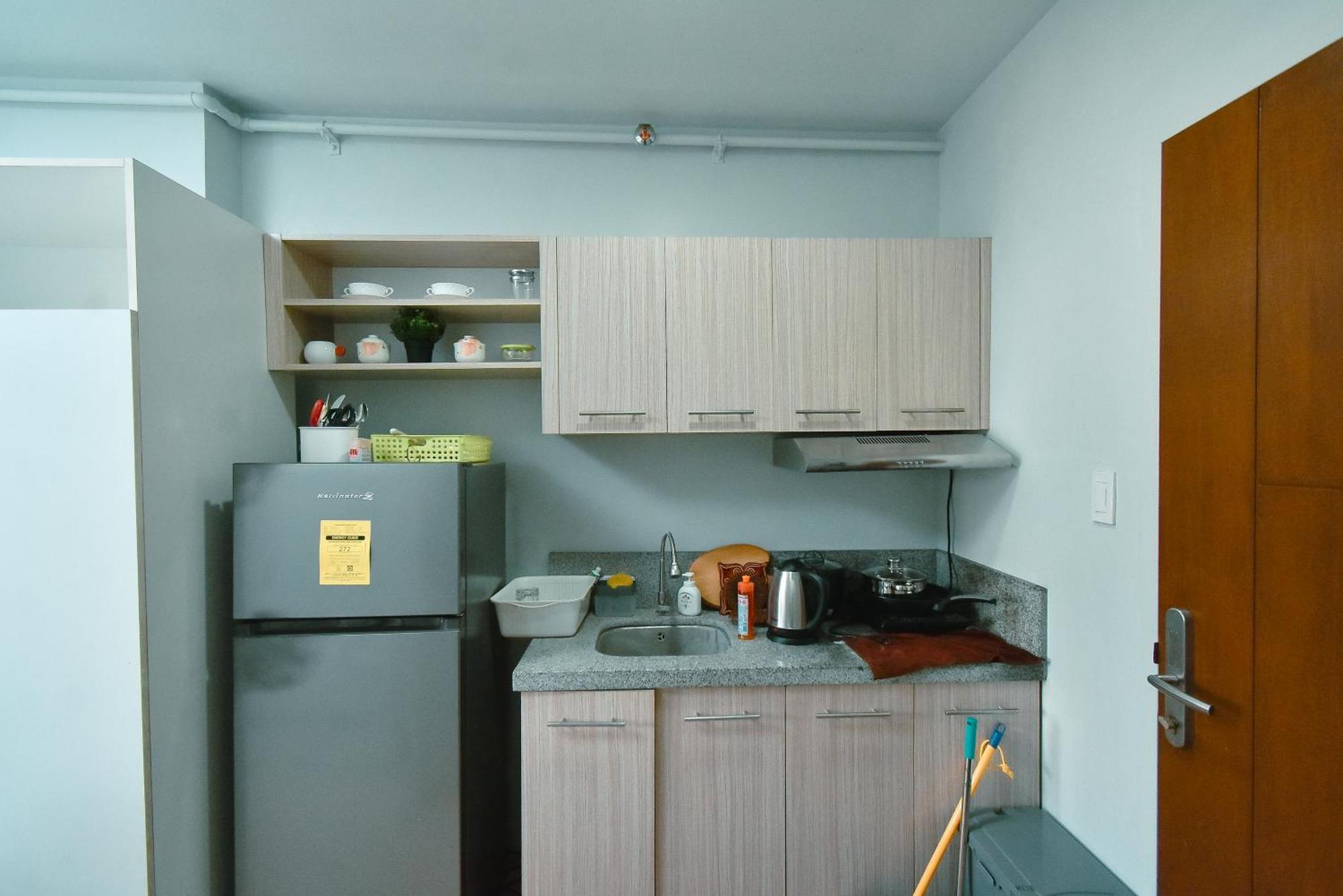 Cozy Unit With Free Pool, Netflix & Wifi In Alabang Crq3 Aparthotel Muntinlupa City ภายนอก รูปภาพ